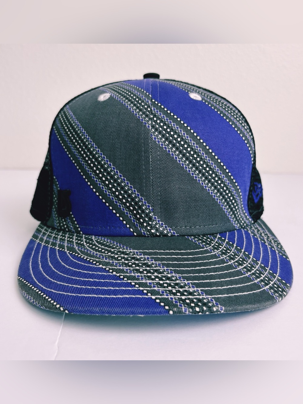 Burton Snowboards New Era 59FIFTY 7 3/8
Fitted Trucker Hat Purple Gray Mesh